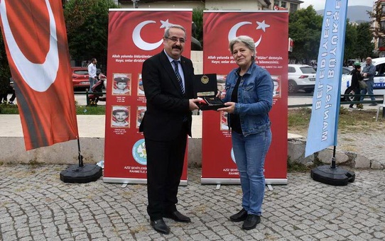 Salihlili şehitler dualarla anıldı