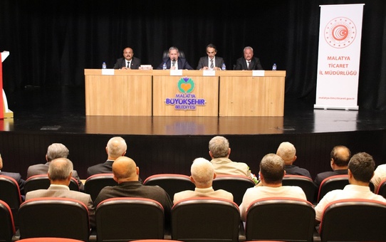 Ticaret Bakan Yardımcısı Malatya'da esnaf ve sanatkarlarla istişare toplantısında bir araya geldi