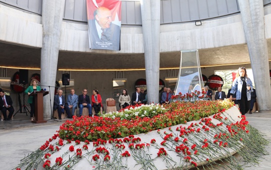 Süleyman Demirel, Isparta'da anıldı