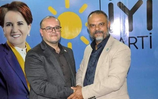 İYİ Parti Salihli İlçe Teşkilatı'nda İstifa Şoku