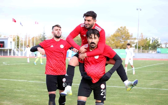 1922 Konyaspor, Karaköprü'ye 3-0 mağlup oldu