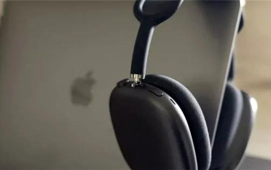 Apple, AirPods Max 2 Modeliyle Ürünü Yenileyecek