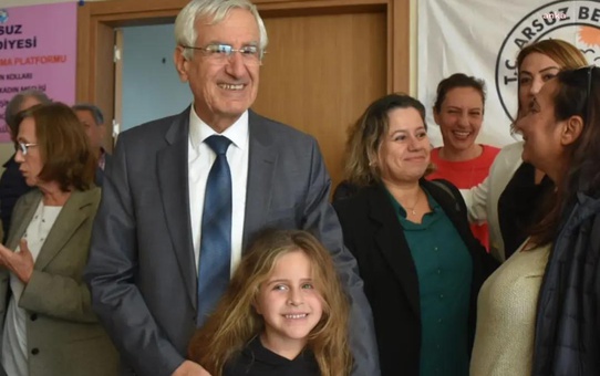 Arsuz Belediyesi'nde 'Kadın Dayanışma Platformu' açıldı