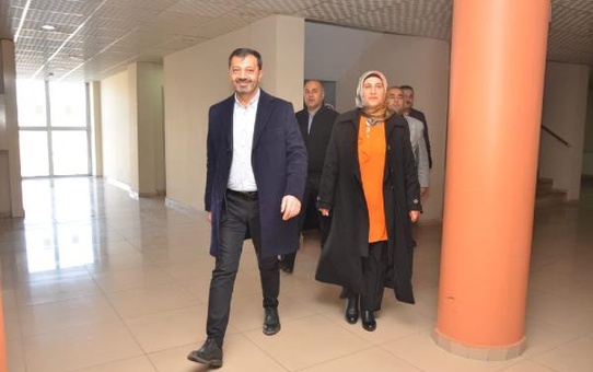 Patnos Belediye Başkanı ve Eş Başkan görevlerine iade edildi
