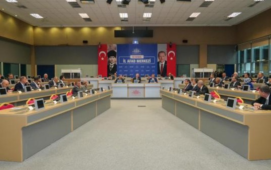 İstanbul Valisi: Sokak hayvanları sorunu yokmuş gibi davranmak doğru değil