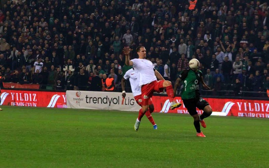Kocaelispor, Ümraniyespor'a 3-0 mağlup oldu