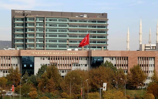 Bebeğini öldüresiye döven babaya 10 yıl hapis cezası