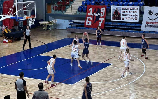 Düzce Atletik, Güngören Belediyespor'u yenerek galibiyet serisini 3'e çıkardı