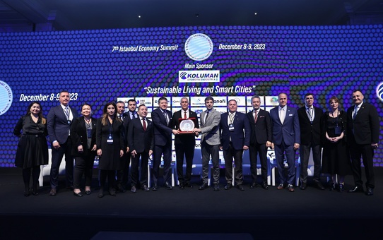 İstanbul Ekonomi Zirvesi, 8 Aralık'ta Çırağan Sarayı'nda görkemli bir açılışla başladı