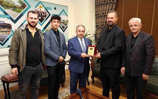 Talas Belediye Başkanı'na teşekkür plaketi