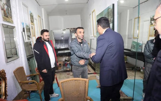 Kızıltepe Kaymakamı ve Belediye Başkan Vekili Esnafı Ziyaret Etti