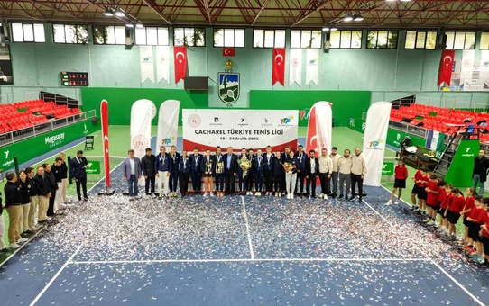 ENKA Spor Kulübü Cacharel Türkiye Tenis Ligi'nde şampiyon oldu