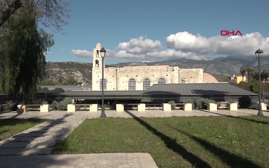 Noel Baba Kilisesi'ne Turist Akını