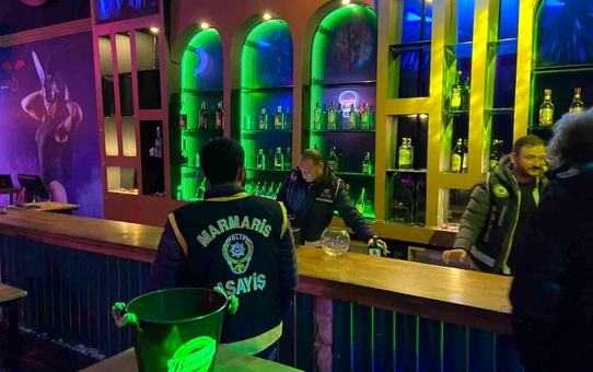 Marmaris'te Kaçak Alkol ve Ruhsatsız İçki Denetimi