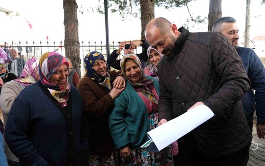 Orhaneli'de yapılan köy konakları tamamlanıyor
