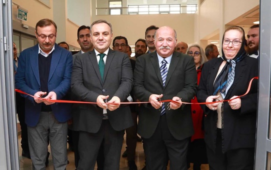 Erciyes Üniversitesi'nde Cumhuriyet Dönemi Kayseri Gazeteleri Sergisi Açıldı