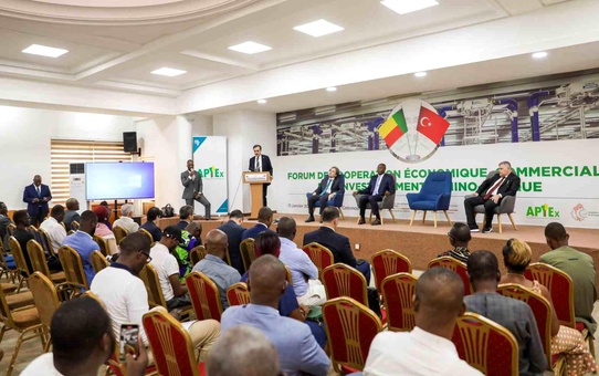 Konya Ticaret Odası Heyeti Benin'de Ekonomi, Ticaret ve Yatırım Forumu'na Katıldı