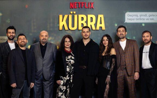 Çağatay Ulusoy'un Başrolünde Yer Aldığı Kübra Dizisinin Gala Töreni Gerçekleşti