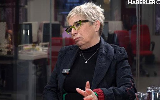 Ayşe Erbulak, babası Altan Erbulak ile yaşadığı yasak aşkı anlattı