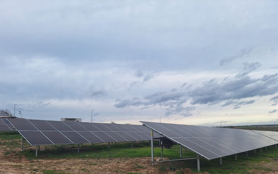 Çanakkale'nin Gümüşçay beldesinde güneş enerji santrali hizmete girdi