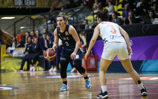 İlkem Yapı Tarsusspor, ÇBK Mersin'i 87-76 yendi