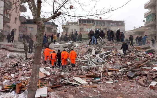 Malatya'da Depremde Yakınlarını Kaybeden İsmail Kılınç: Hala ve Eniştemin Cenazelerine 8. Günde Ulaşılabildi