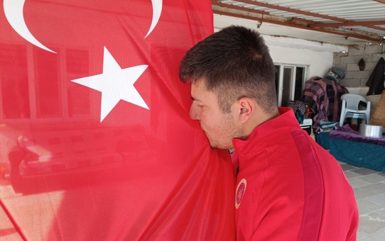 Pençe-Kilit Harekatı'nda yaralanan gazi Ankara'dan memleketine döndü