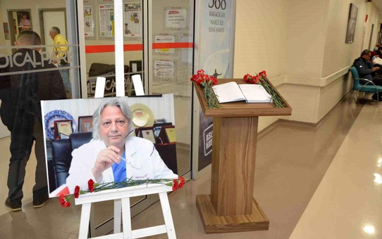Antalya'da organ nakli uzmanı Prof. Dr. Alper Demirbaş için tören düzenlendi