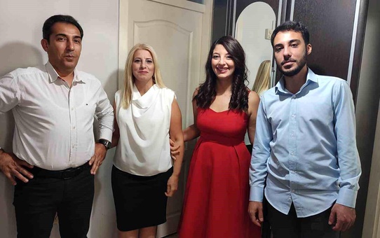 Depremlerde 46 Yakınını Kaybeden Emekli Tekniker Alanya'da Yeni Bir Hayata Tutunuyor