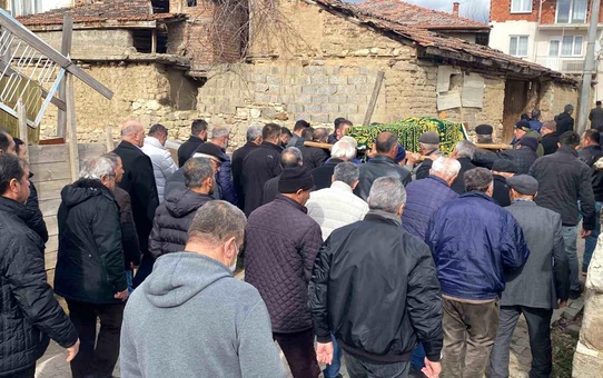 AK Parti Uşak Milletvekili Fahrettin Tuğrul'un Kayınpederi Toprağa Verildi