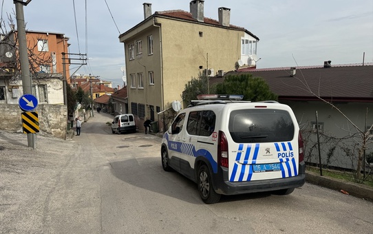 Bursa'da Annenin Dini Nikahla Yaşadığı Kişiyi Öldüren Çocuk Tutuklandı