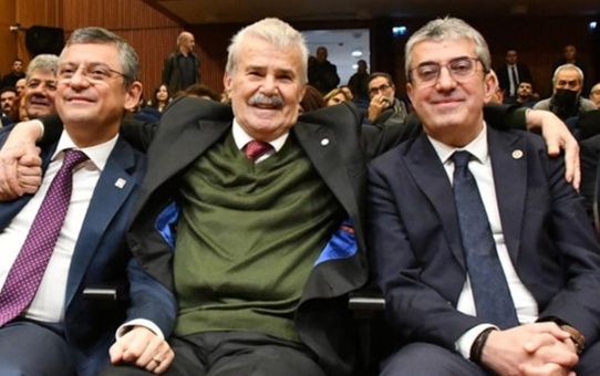 CHP'nin 'Efsane Başkan'ı istifa etti: Partisini ve Özel'i eleştirdi