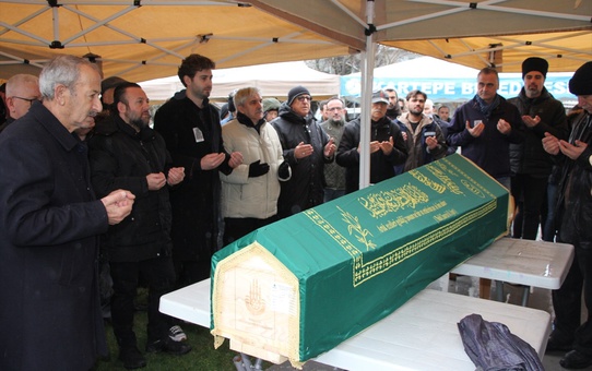 Erkan Özerman'ın cenazesi Kocaeli'de defnedildi