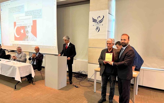 Dünya Türkleri Bilim Teknoloji Akademisi Ankara İl Başkanlığı tarafından düzenlenen konferans