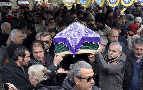 Türk Sineması'nın önemli oyuncularından Sevda Ferdağ hayatını kaybetti