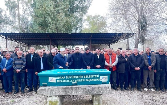 Adana'nın eski Belediye Başkanı Mehmet Açıkgöz son yolculuğuna uğurlandı