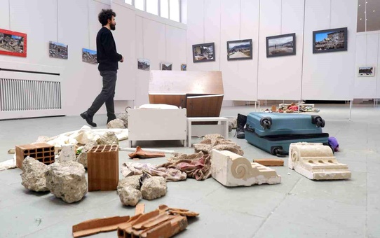 Kahramanmaraşlı üniversite öğrencisi depremin izlerini fotoğrafladı