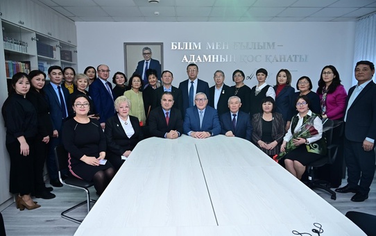 TOGÜ Öğretim Üyesi Kazakistan'da Eğitim Araştırmaları Merkezi Açılışına Katıldı