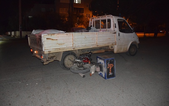 Turgutlu'da kamyonetle çarpışan motosiklet sürücüsü yaralandı