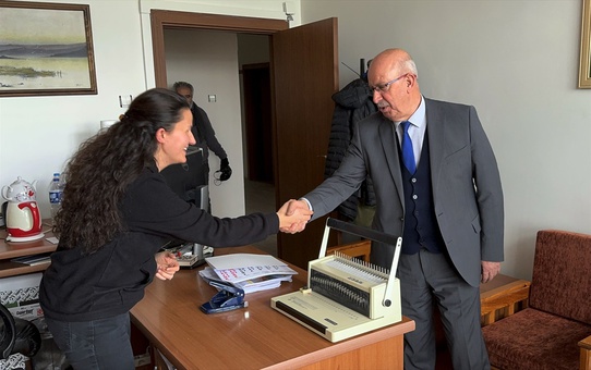 Kastamonu'da 17 yaşında işçi olarak kamuda çalışmaya başlayan Mehmet Bekar, 65 yaşında emekli oldu
