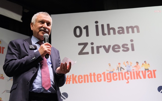 Adana'da Gençlik Zirvesi düzenlendi