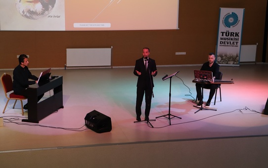 Niğde Ömer Halisdemir Üniversitesi Türk Musiki Devlet Konservatuvarı'ndan 'Avni Anıl Şarkıları' konseri