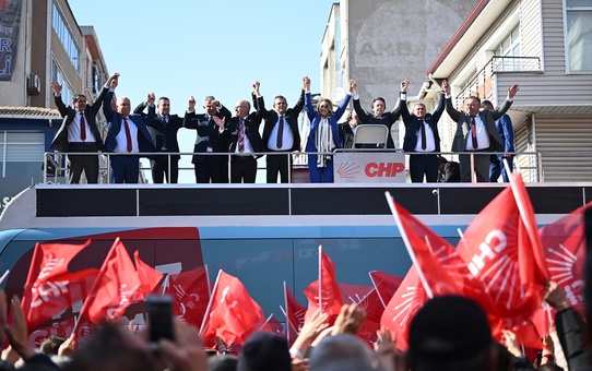 CHP Genel Başkanı Özgür Özel: Bu milletin hakkını aramasının önündeki bütün engelleri kaldıracağız