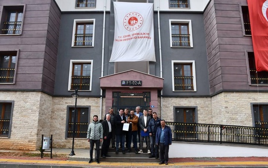 Konya Hüyük'te TOKİ Daireleri Hak Sahiplerine Teslim Edildi