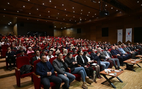 Teknopark Ankara'da e-İhracat Zirvesi düzenlendi