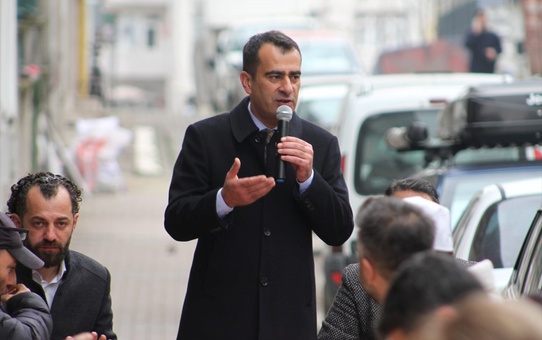 AK Parti Derince Belediye Başkan Adayı İbrahim Şirin, esnafa projelerini anlattı