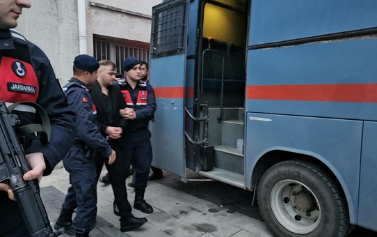 Öldürülen gazinocunun annesinden tepki: Oğlumu 8 kasa bira için mi öldürdüler