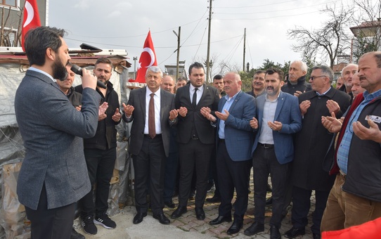 Giresun'un Espiye ilçesinde şehitlik anıtı düzenlenen törenle açıldı