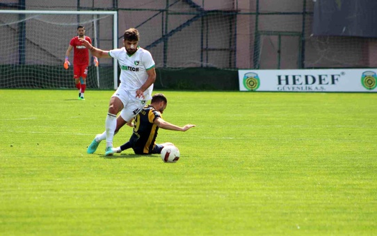 Menemen FK, Denizlispor'u 3-1 mağlup etti