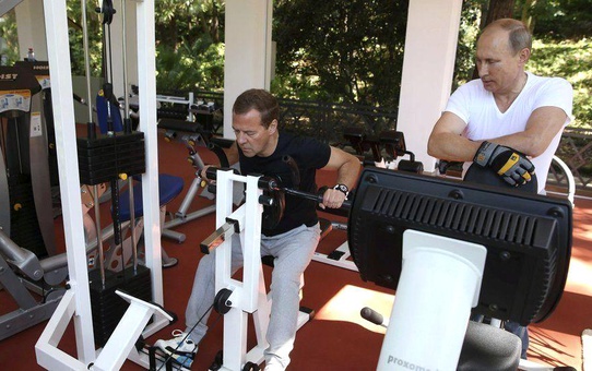 KGB ajanlığından Rusya'da çeyrek asra yaklaşan liderliğe: Putin'in kariyeri nasıl şekillendi?